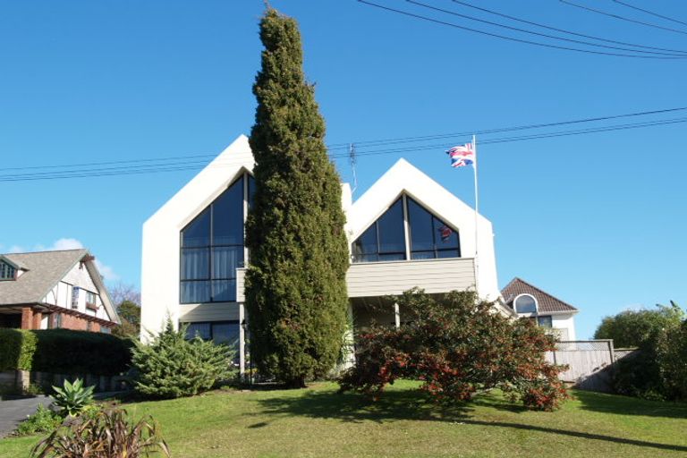 Photo of property in 51a Pah Road, Cockle Bay, Auckland, 2014