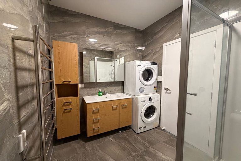 Photo of property in 54 Vandeleur Avenue, Birkdale, Auckland, 0626
