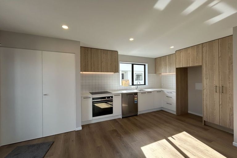Photo of property in 1/66 Main North Road, Papanui, Christchurch, 8052