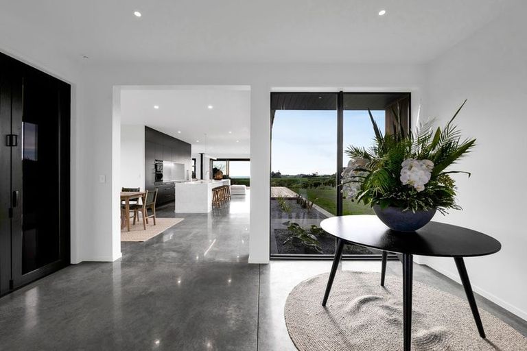 Photo of property in 29 Washer Road, Omata, New Plymouth, 4374