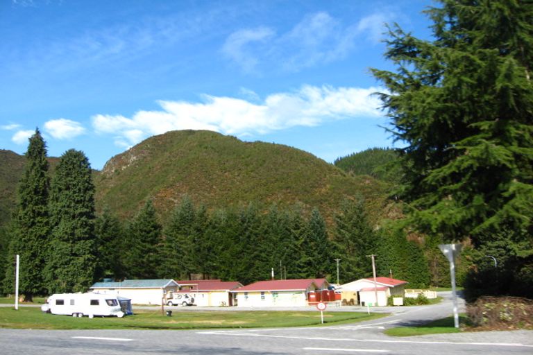 Photo of property in 17 Broadway, Reefton, 7830