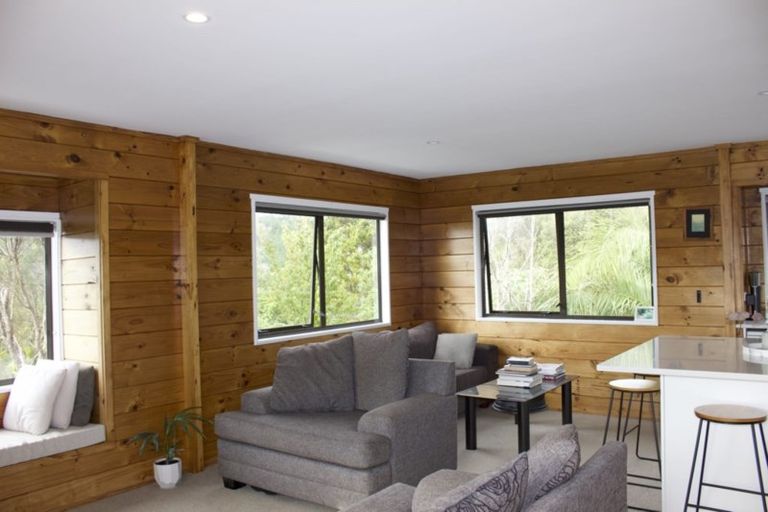 Photo of property in 47 Stillwater Crescent, Stillwater, Silverdale, 0993