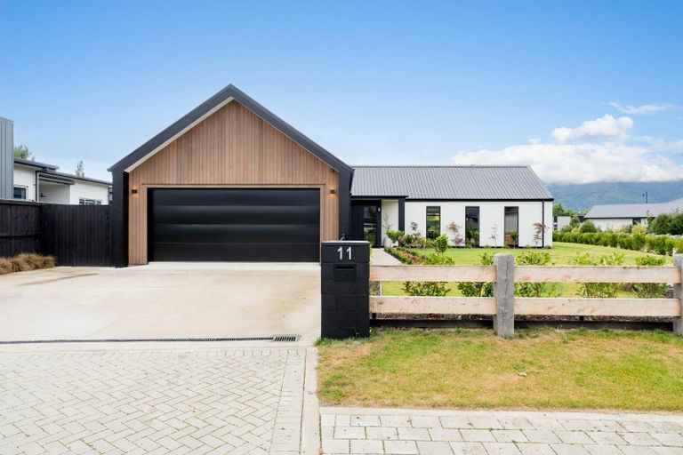 Photo of property in 11 Three Kings Court, Outram, 9019