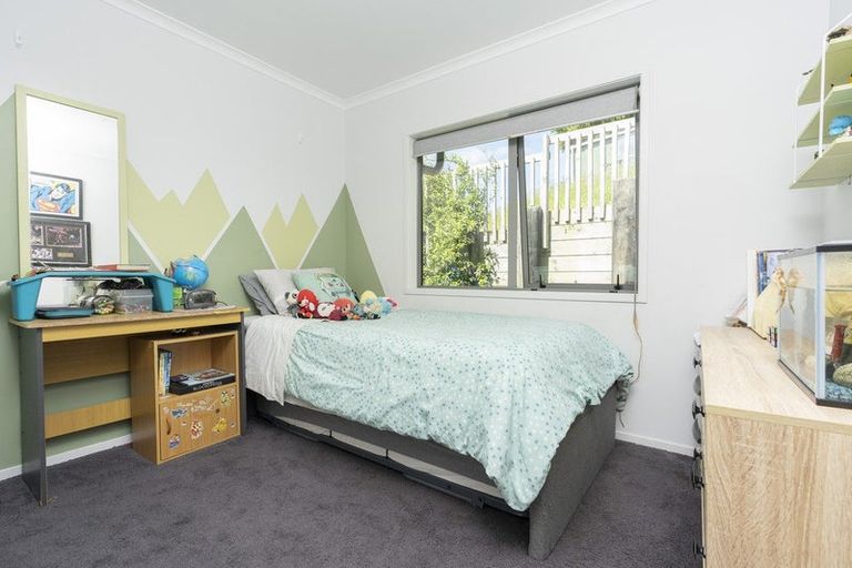 Photo of property in 33 Ngapuke Lane, Parua Bay, Onerahi, 0192