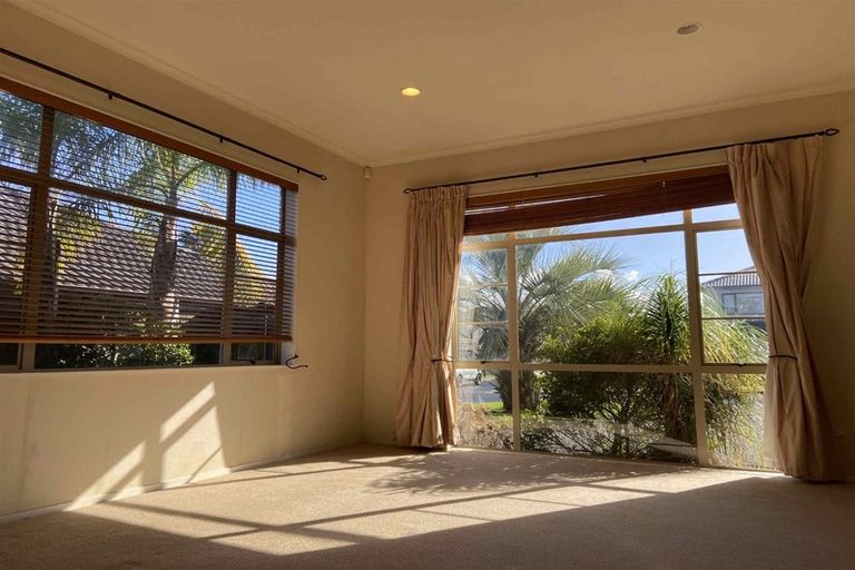 Photo of property in 15 Maybole Drive, Flat Bush, Auckland, 2016