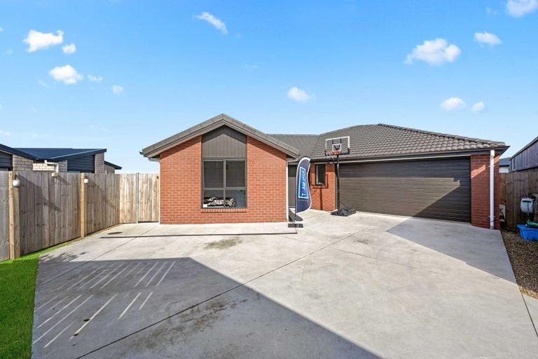 Photo of property in 48 Pragma Rise, Rototuna North, Hamilton, 3210