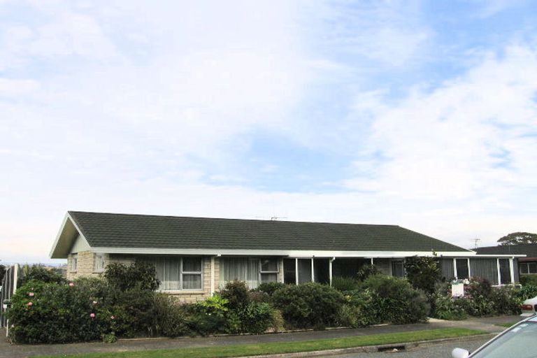 Photo of property in 12 Sunny Bay Road, Matua, Tauranga, 3110