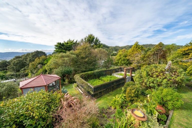 Photo of property in 10 Avro Road, Blue Mountains, Upper Hutt, 5371