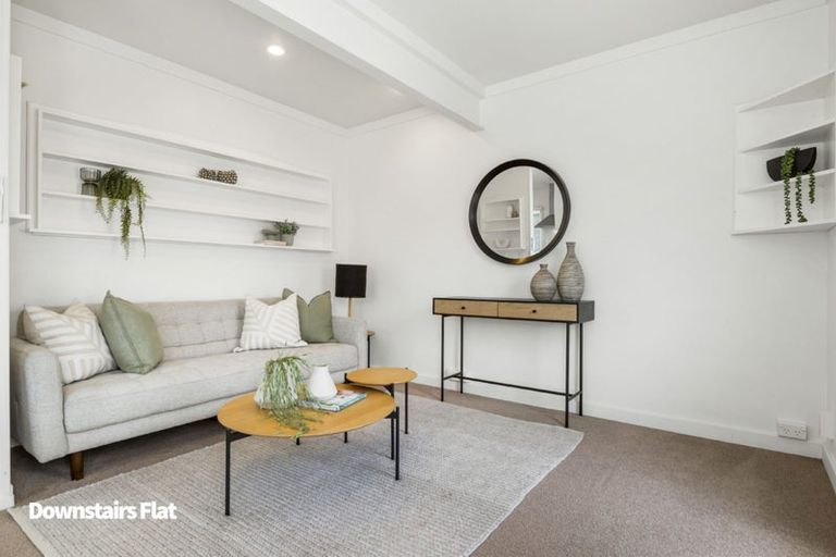 Photo of property in 16 Keldale Place, Forrest Hill, Auckland, 0620