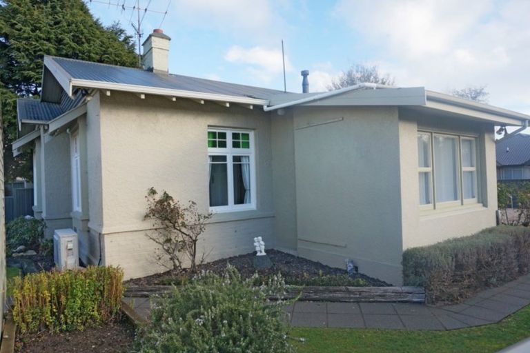 Photo of property in 70 Sydney Street, Windsor, Invercargill, 9810