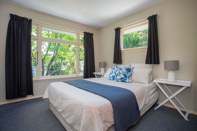 Photo of property in 6 Haynes Avenue, Upper Riccarton, Christchurch, 8041