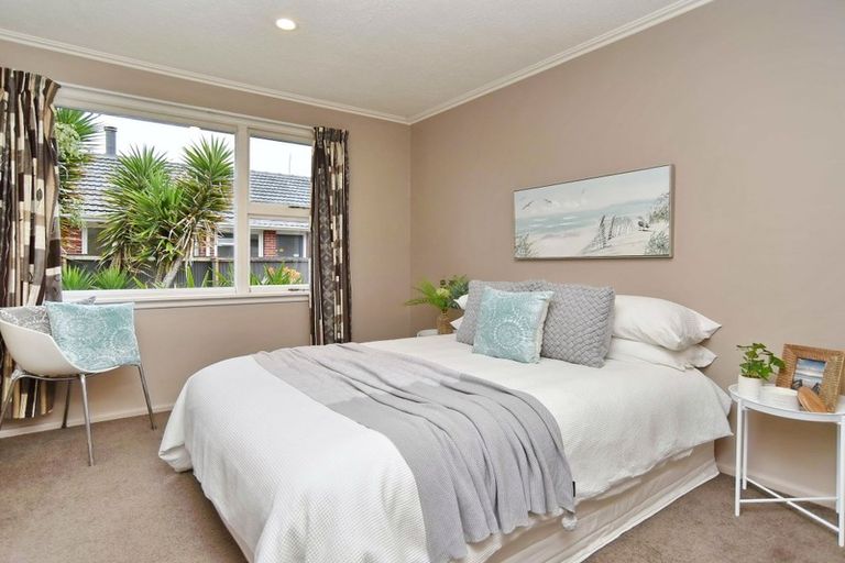 Photo of property in 56 Wingate Street, Redwood, Christchurch, 8051