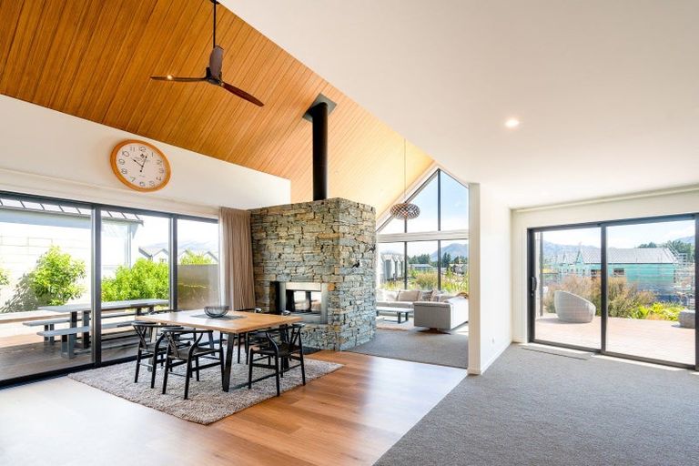 Photo of property in 9 Rocklands Court, Wanaka, 9305