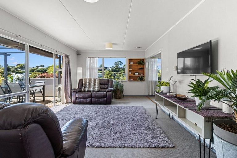 Photo of property in 6 Carlton Terrace, Westown, New Plymouth, 4310