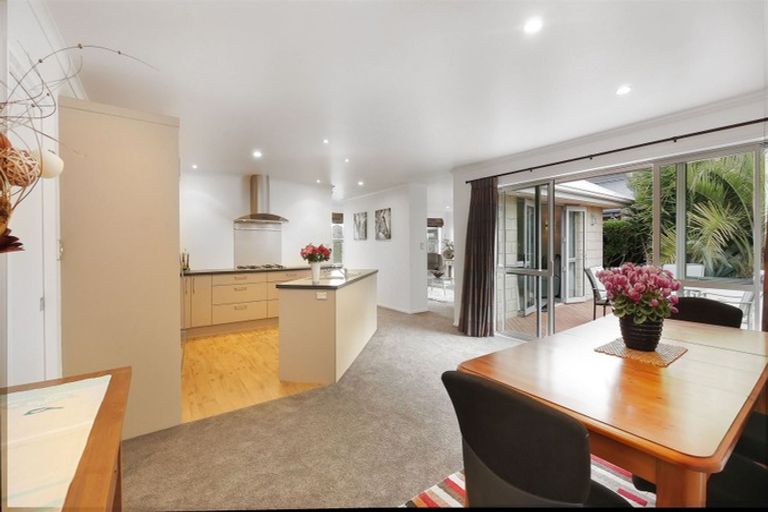 Photo of property in 5 Foresters Crescent, Parklands, Christchurch, 8083