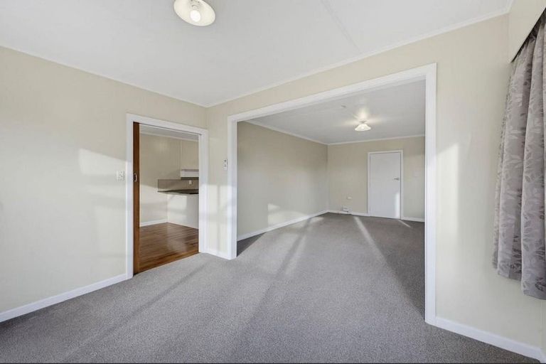 Photo of property in 71 Ngamotu Road, Spotswood, New Plymouth, 4310