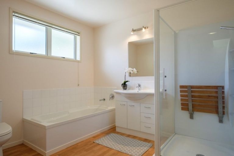 Photo of property in 17 Sretlaw Place, Brockville, Dunedin, 9011