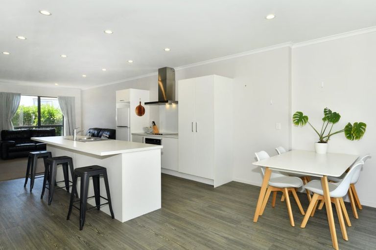 Photo of property in 17 William Dawson Crescent, Wigram, Christchurch, 8025