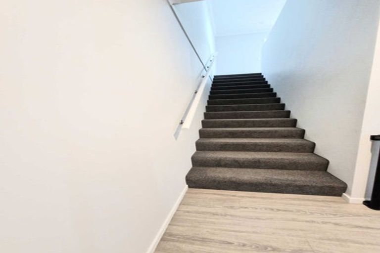 Photo of property in 29 Discovery Place, Marfell, New Plymouth, 4310