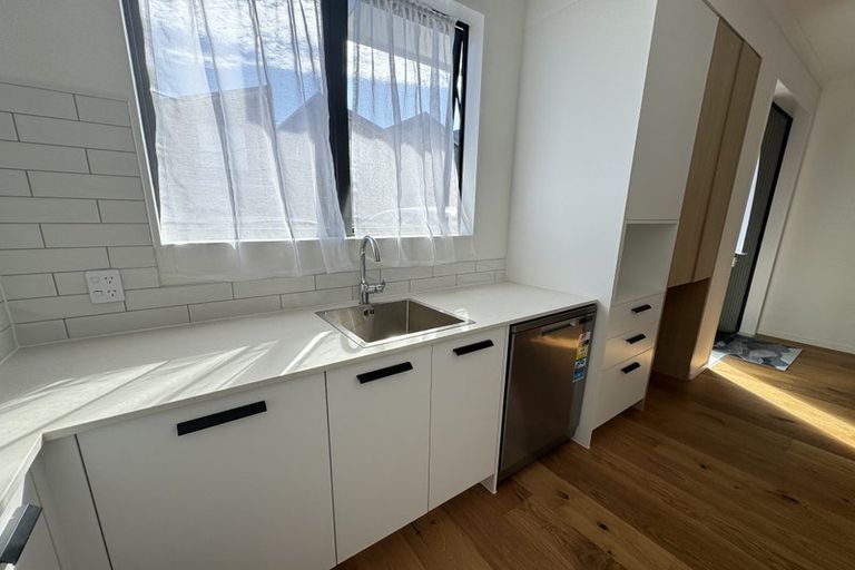 Photo of property in 15 Mahalo Avenue, Wiri, Auckland, 2104