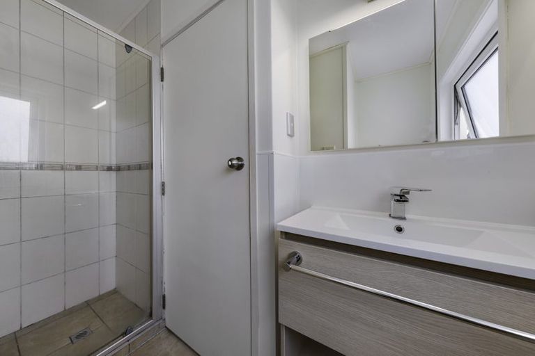 Photo of property in 112 Elliot Street, Pahurehure, Papakura, 2113