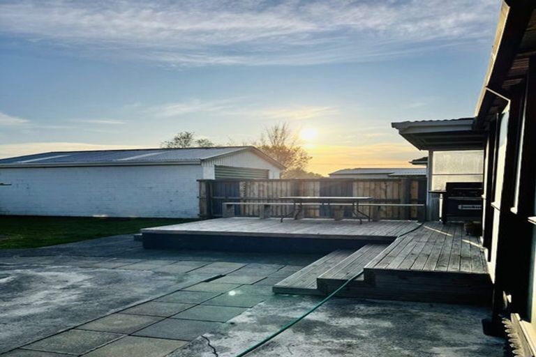 Photo of property in 30 Ealing Street, Redwood, Christchurch, 8051