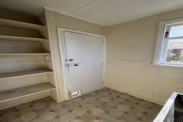 Photo of property in 37 Lambeth Crescent, Redwood, Christchurch, 8051