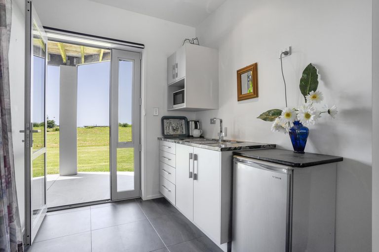 Photo of property in 36 Koutunui Road, Athenree, Katikati, 3177