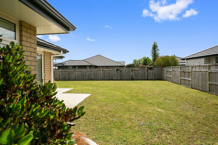 Photo of property in 31 Plescher Crescent, Leamington, Cambridge, 3432