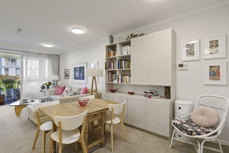 Photo of property in 168 Eaves Bush Parade, Orewa, 0931