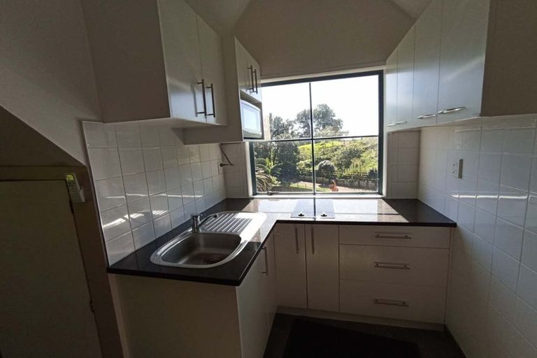 Photo of property in 86 Point View Drive, East Tamaki Heights, Auckland, 2016