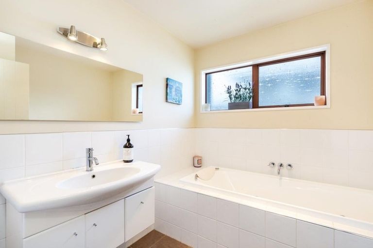 Photo of property in 46 Birch Street, Hilltop, Taupo, 3330