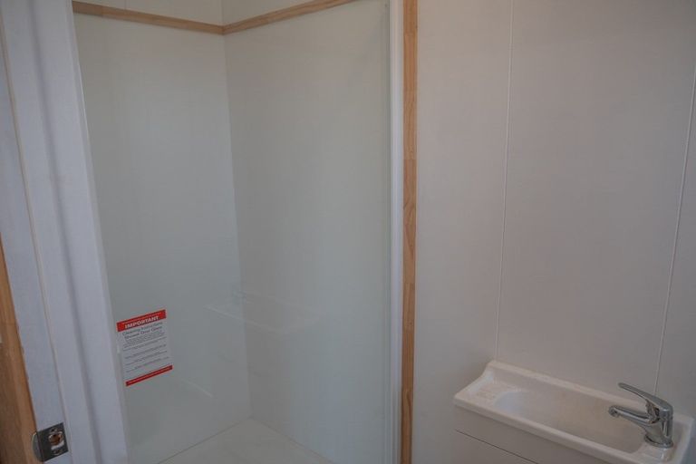 Photo of property in 14 Spicer Road, Cable Bay, 0420