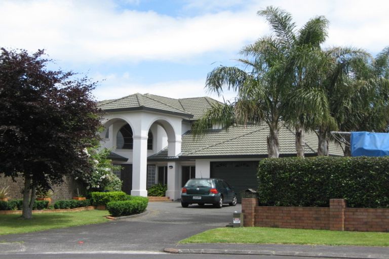 Photo of property in 10 Adios Place, Conifer Grove, Takanini, 2112