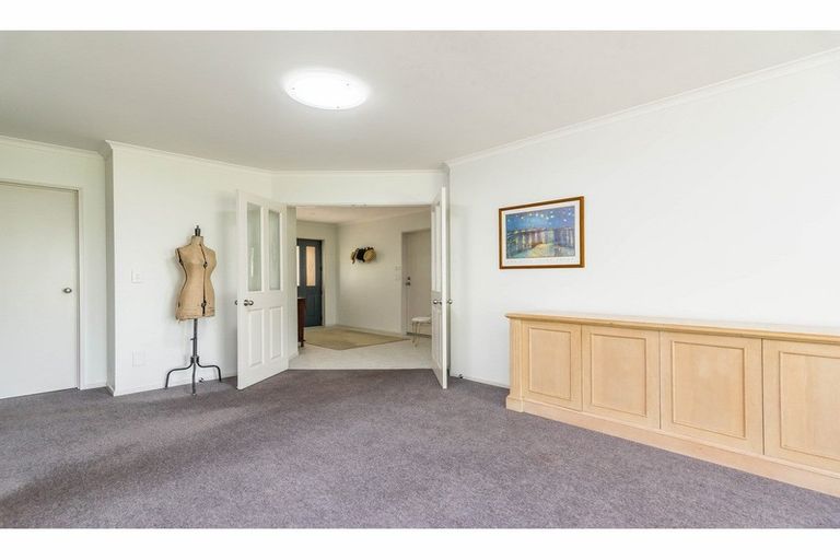 Photo of property in 14 Mcentee Road, Waitakere, Auckland, 0816