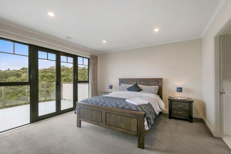 Photo of property in 49 Dowse Drive, Maungaraki, Lower Hutt, 5010