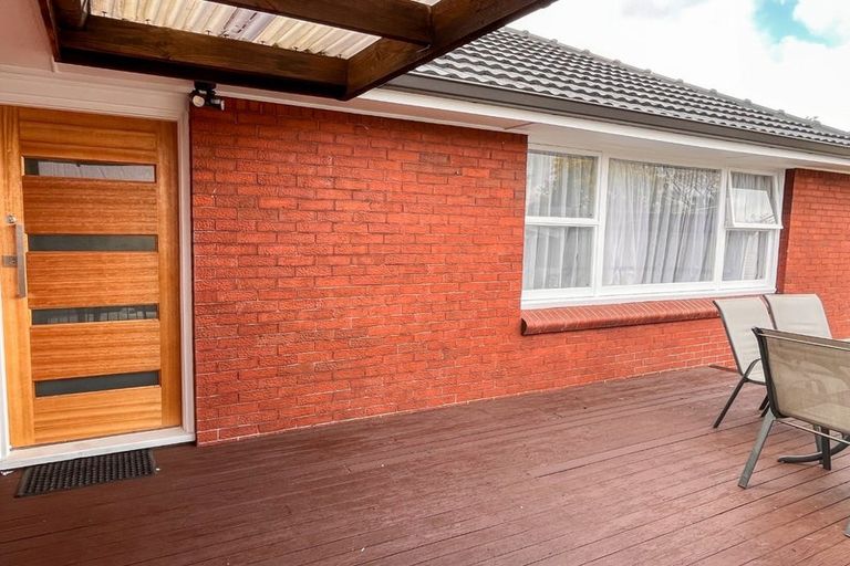Photo of property in 37 Warren Crescent, Hillmorton, Christchurch, 8025
