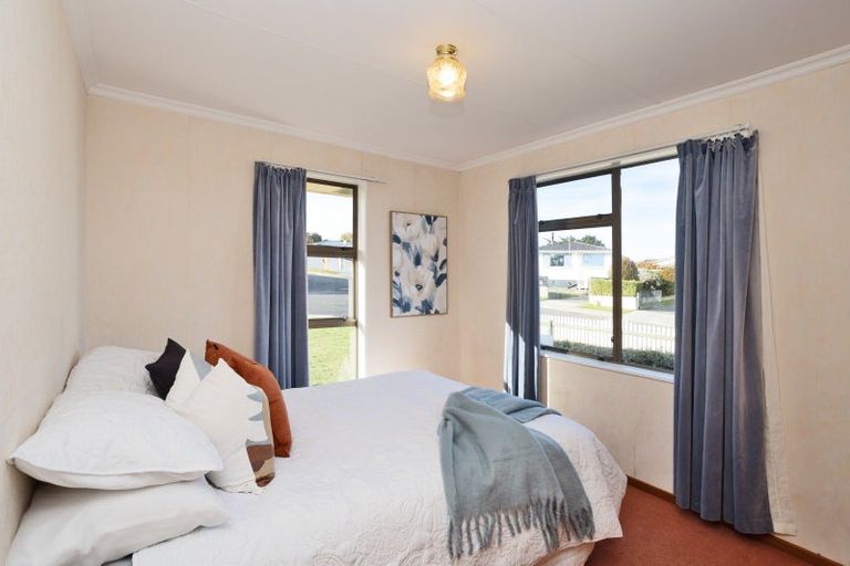 Photo of property in 2 Skye Street, Heidelberg, Invercargill, 9812