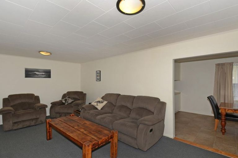 Photo of property in 15 Gillespies Road, Birchville, Upper Hutt, 5018