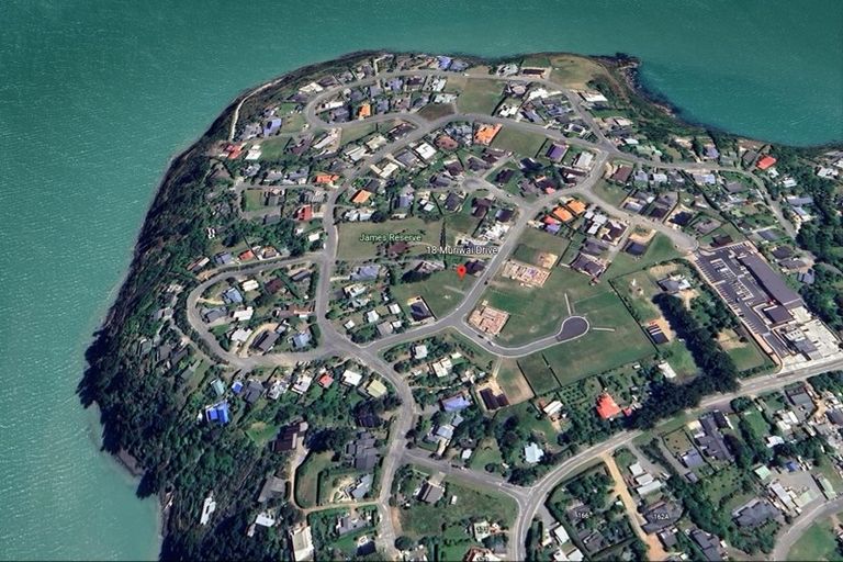 Photo of property in 18 Muriwai Drive, Diamond Harbour, 8971