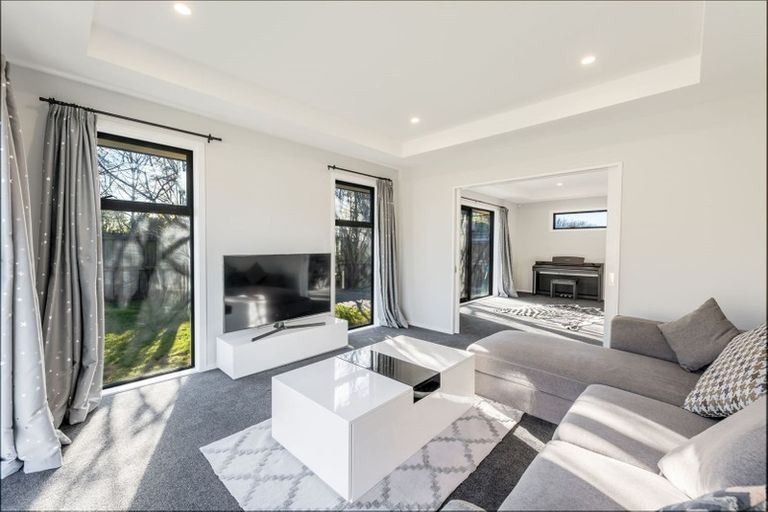 Photo of property in 80 Sarabande Avenue, Redwood, Christchurch, 8051