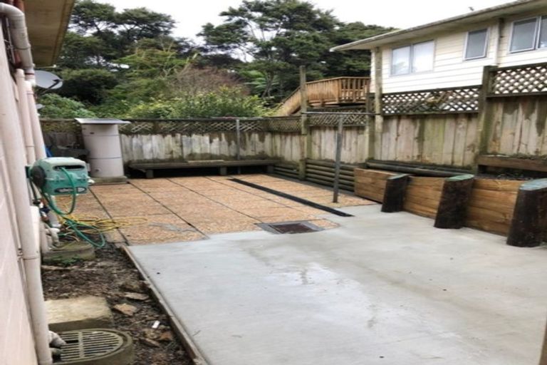 Photo of property in 1/26 Finn Place, Totara Vale, Auckland, 0629