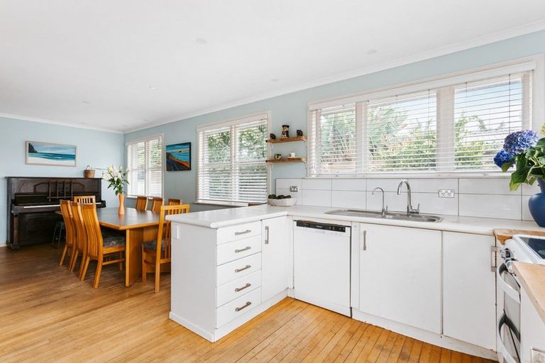 Photo of property in 553 Maunganui Road, Mount Maunganui, 3116