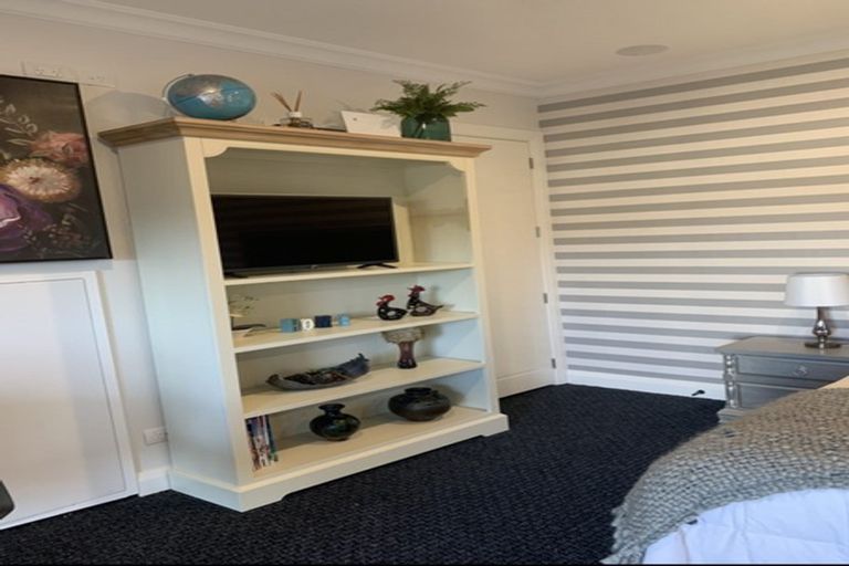 Photo of property in 56 Sunningdale Street, Wattle Downs, Auckland, 2103