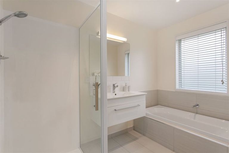 Photo of property in 15 Acorn Close, Waltham, Christchurch, 8023