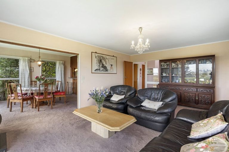 Photo of property in 21 Parr Terrace, Castor Bay, Auckland, 0620