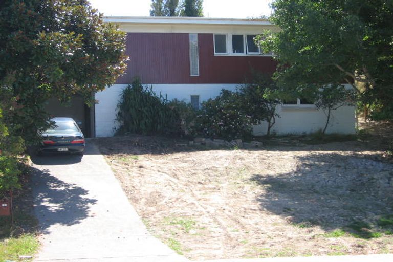 Photo of property in 4 Bentley Avenue, Glenfield, Auckland, 0629