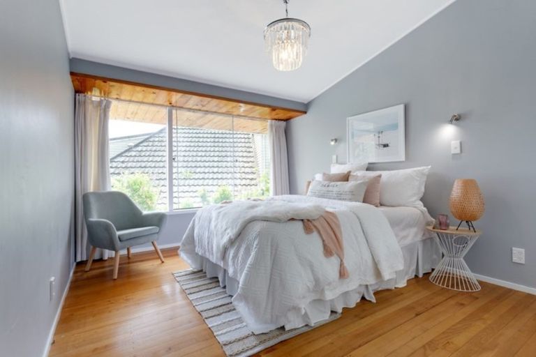 Photo of property in 5 Waerenga Road, Days Bay, Lower Hutt, 5013