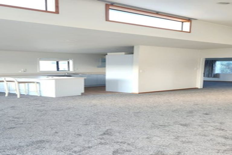 Photo of property in 14 Marina View, Paremata, Porirua, 5026