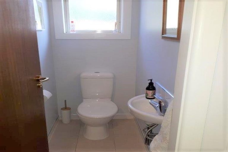 Photo of property in 10 Radbrook Street, Avonhead, Christchurch, 8042